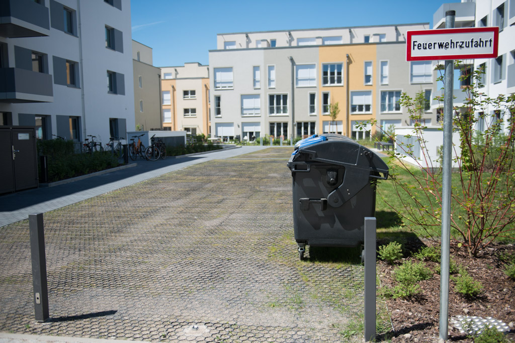 Feuerwehrzufahrt Feuerwehrzufahrt aus Rasengittern